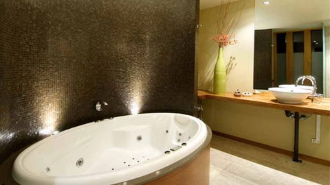 Hepburn Spa Pavilions - Saffron - Lismore Accommodation 0