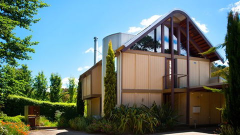 Hepburn Spa Pavilions - Saffron - Lismore Accommodation 4