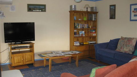 Bells By The Beach Holiday House Ocean Grove - Lismore Accommodation 5