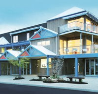 The Island Accommodation - Phillip Island YHA - Lismore Accommodation