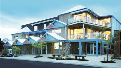 The Island Accommodation - Phillip Island YHA - Lismore Accommodation 0