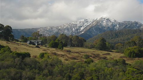Kunala Chalet - Pinnacle Valley Resort - Lismore Accommodation 7