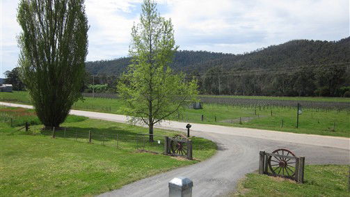 Cheshunt South VIC Lismore Accommodation