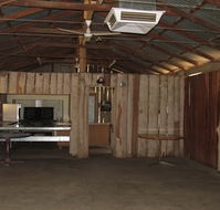 TreeTops Log Cabin - Lismore Accommodation