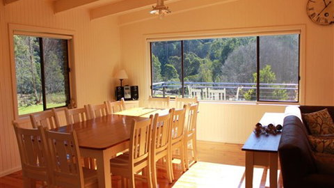 Riversong - Lismore Accommodation 0