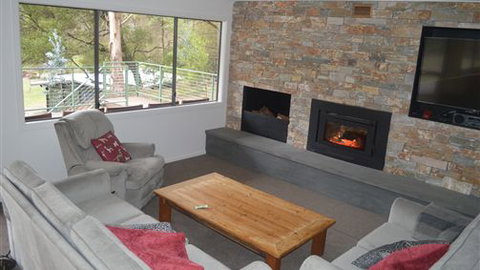 Riversong - Lismore Accommodation 3