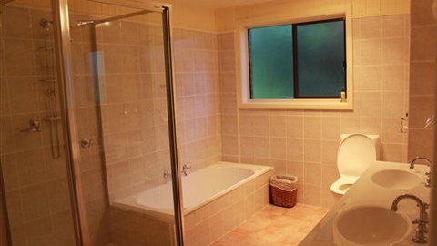 Riversong - Lismore Accommodation 2
