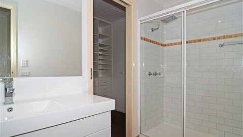 Barrakee Beach House - Anglesea - Lismore Accommodation 5