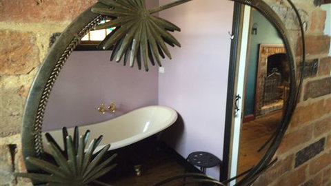 Goldfields Cottage - Lismore Accommodation 5