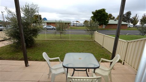 Murray Grange Villa Eight - Lismore Accommodation 5