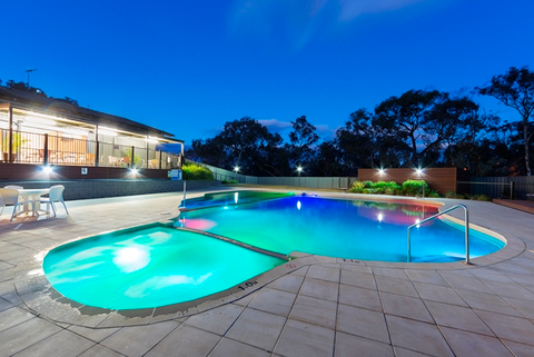 Alivio Tourist Park Canberra - Lismore Accommodation 3