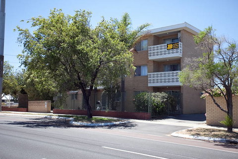 Brownelea Holiday Apartments Perth - Lismore Accommodation 4
