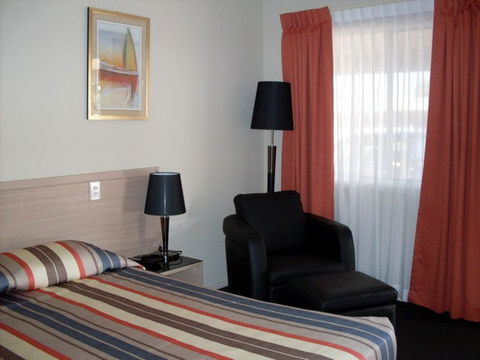 Cobar Central Motor Inn - Lismore Accommodation 1
