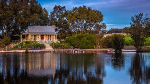 Stonewell Cottages And Vineyards - Lismore Accommodation 2