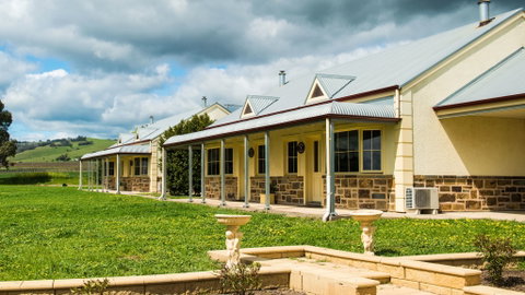 Barossa Vineyard Cottages - Lismore Accommodation 2