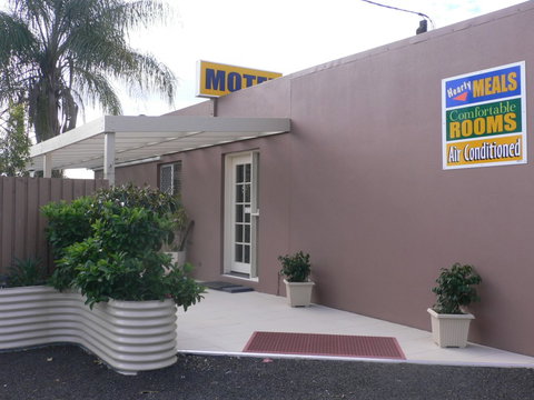 Chinchilla Motel - Lismore Accommodation 1