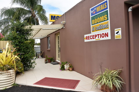 Chinchilla Motel - Lismore Accommodation 5
