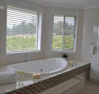 Ghost Riders Vineyard Lodge - Lismore Accommodation