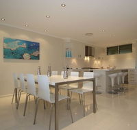 Hamilton Island Private Apartment - Poinciana - Lismore Accommodation