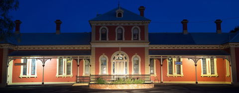 Hay Caravan Park - Lismore Accommodation 1