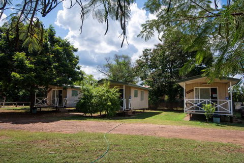 Daly Waters Historic Pub - Lismore Accommodation 11