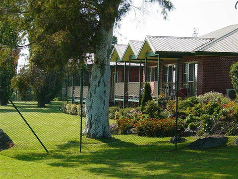 Tenterfield Golf Club And Fairways Lodge - Lismore Accommodation 2