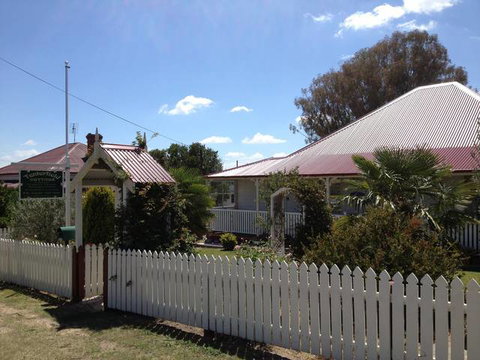 Tenterfield Luxury Historic C1895 Cottage - Lismore Accommodation 0