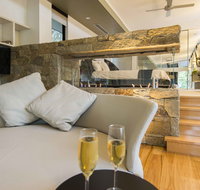 The Feathered Nest - Luxury Wildlife Retreat - Lismore Accommodation