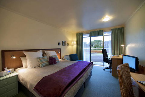 The Waterfront Wynyard - Lismore Accommodation 0