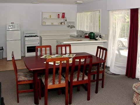 Tudor Apartments - Lismore Accommodation 1