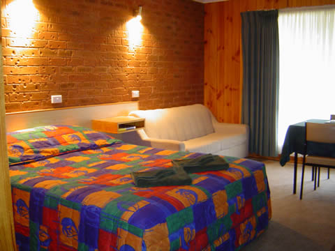 Country Roads Motor Inn - Narrandera - Lismore Accommodation 2
