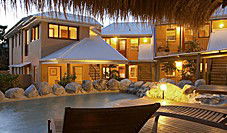 L Auberge Apartments Noosa - Lismore Accommodation 1