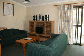 Twin Trees Country Cottages - Lismore Accommodation 2