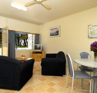 Island Coastal Units - Lismore Accommodation