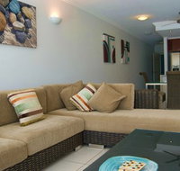 Waters Edge Apartments Cairns - Lismore Accommodation