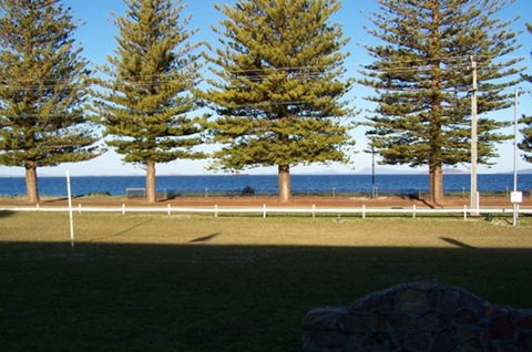 Esperance YHA - Lismore Accommodation 9