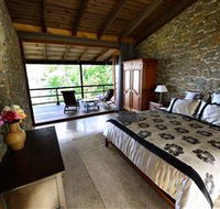 The Stonehouse Retreat - Lismore Accommodation