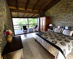 The Stonehouse Retreat - Lismore Accommodation 0