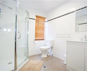 Mycow Accommodation Sarina - Greetham Street - Lismore Accommodation 1