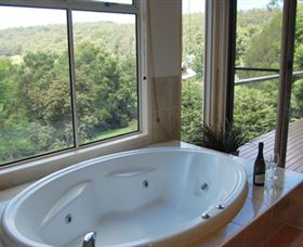 Ravensbourne Escape - Lismore Accommodation 0