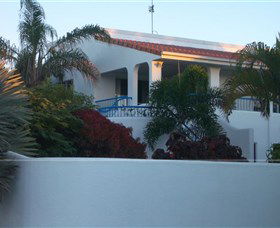 Seychelles Luxury Apartments - Lismore Accommodation 3