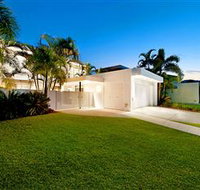The Waterfront House - Lismore Accommodation