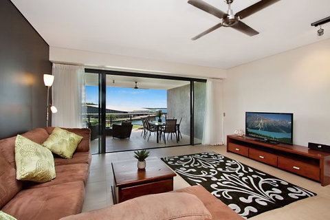 Akuna Waterfront - Lismore Accommodation 7