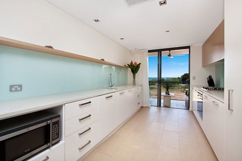 Akuna Waterfront - Lismore Accommodation 9