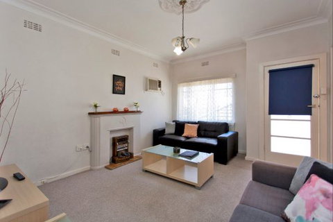 Relax On Regina - Lismore Accommodation 56