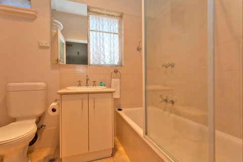 Relax On Regina - Lismore Accommodation 59