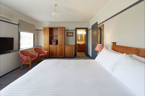 Brassey Hotel - Lismore Accommodation 5