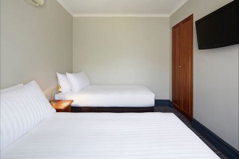 Brassey Hotel - Lismore Accommodation 7