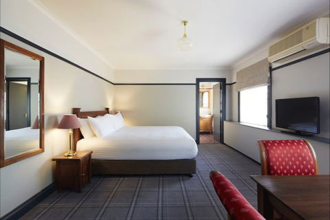 Brassey Hotel - Lismore Accommodation 8