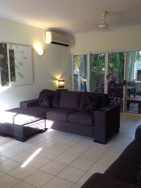 Garunya Executive Townhouse - Lismore Accommodation 1